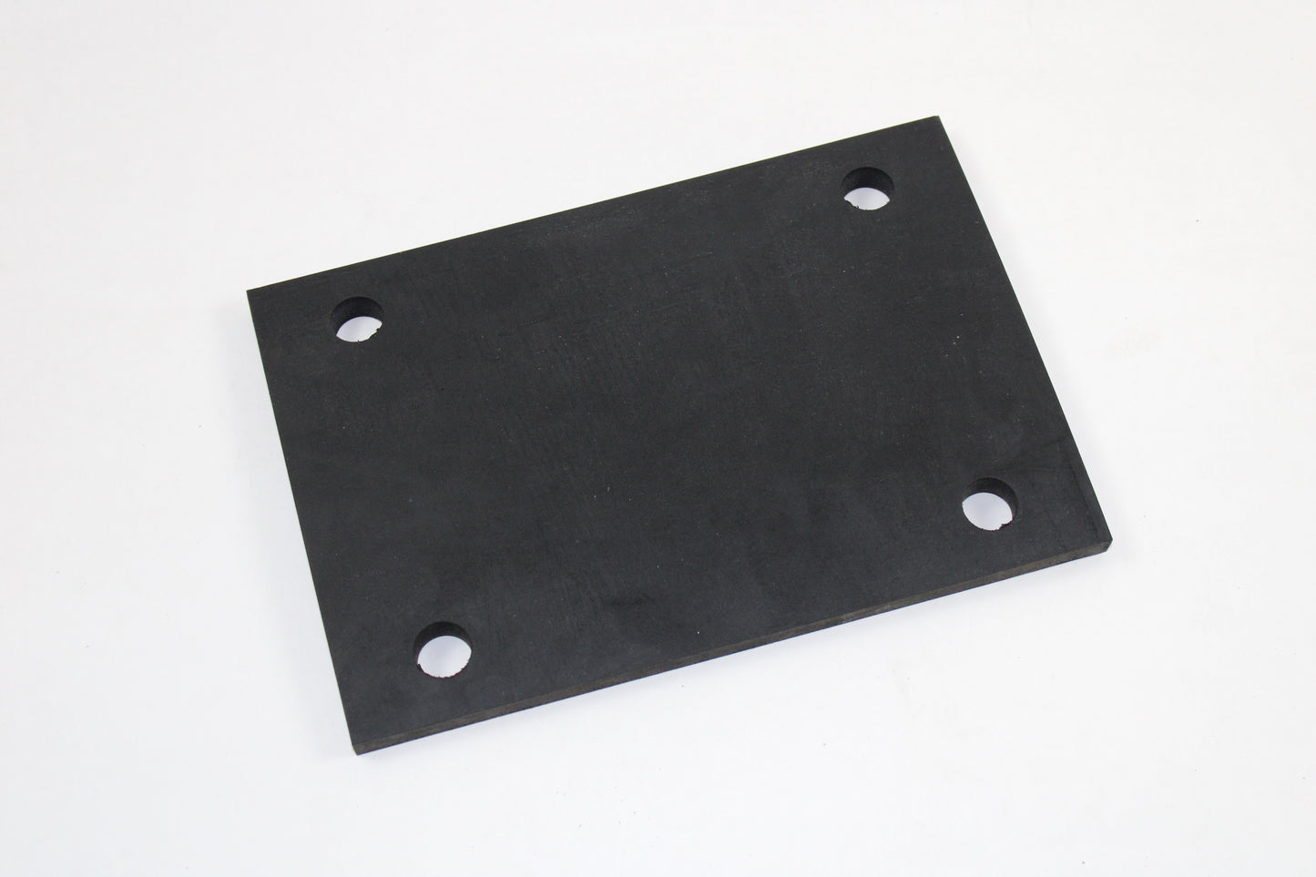 RUBBER BETWEEN CATWALK AND CHASSIS