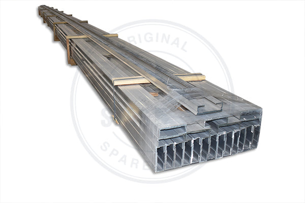 SET CARGO FLOOR 21 PLANKS - 8 MM RIBBED - L=13225