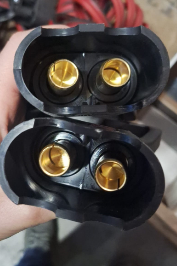 NEHÉZ KÉT POLÁSÚ KÁBEL 2 VBK/REMA DUGÓVAL